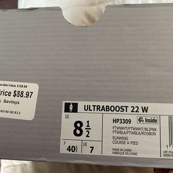 Adidas Ultraboost 22 running shoes - Picture 11 of 12
